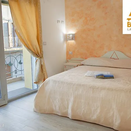 Domo La Vela - - Living SantʼAntìoco