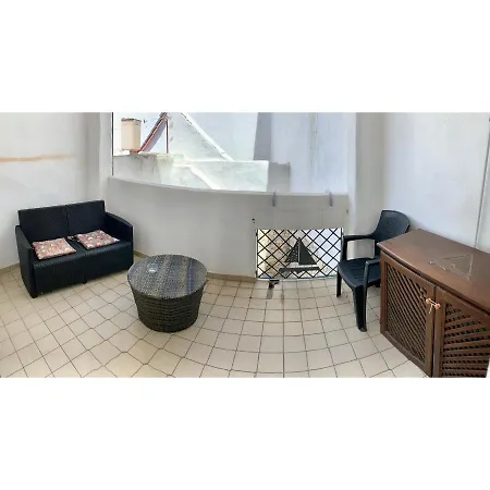 Affittacamere Domo La Vela - - Living